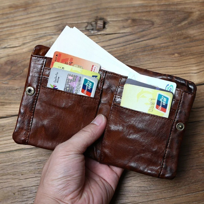 Genuine full-grain leather men's bifold wallet, classic, durable, and vintage style.