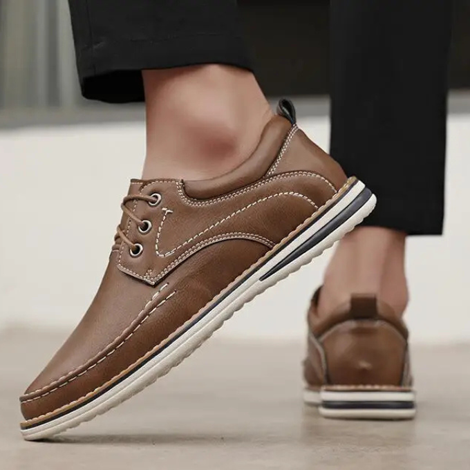 Comfortable men's tan moc toe oxford shoes, essential for timeless men's fashion.