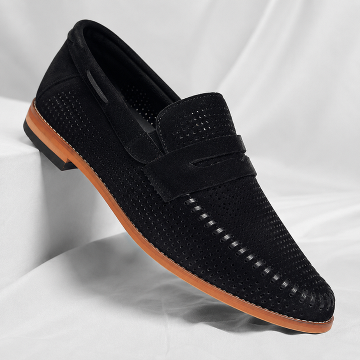 Men's classic leather penny loafers, comfortable slip-on footwear for versatile everyday style.