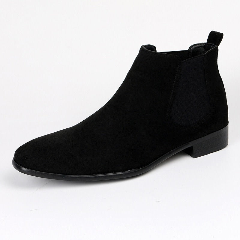 High-quality men's Chelsea boots, providing comfort & effortless style for various outfits.