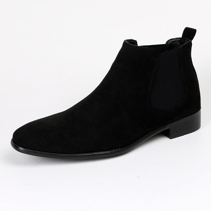 High-quality men's Chelsea boots, providing comfort & effortless style for various outfits.