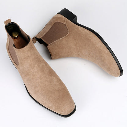 Comfortable men's everyday Chelsea boots, built for durability and sophisticated style.
