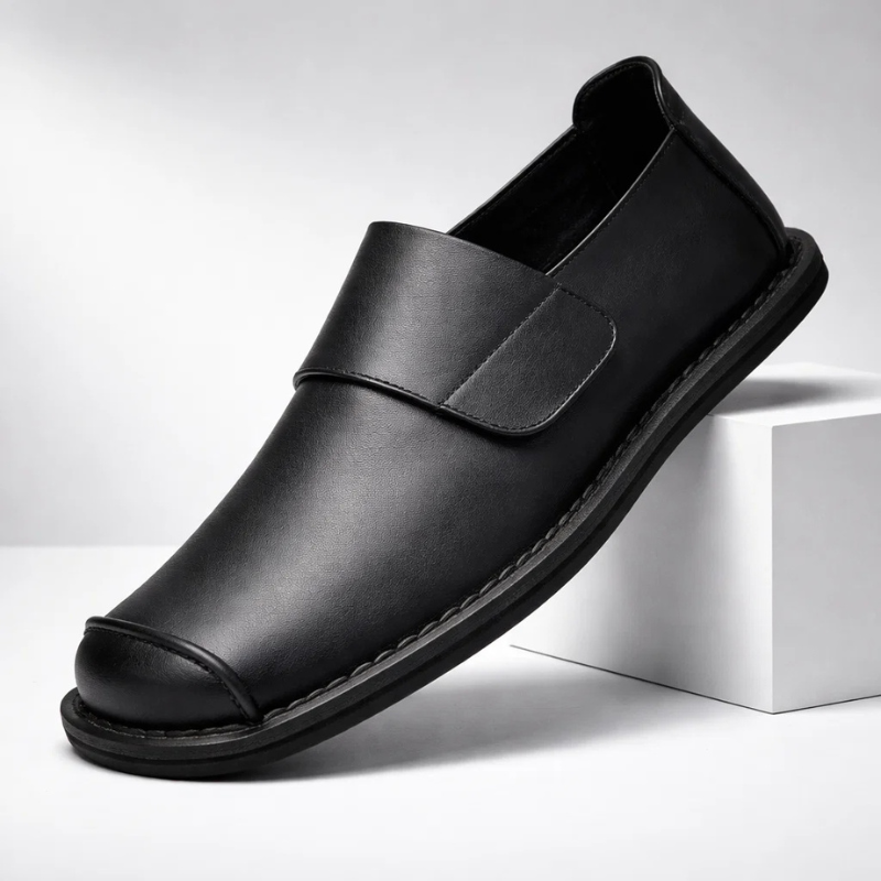 Men's comfortable classic slip-on loafers, versatile for professional office wear or elegant casual occasions.