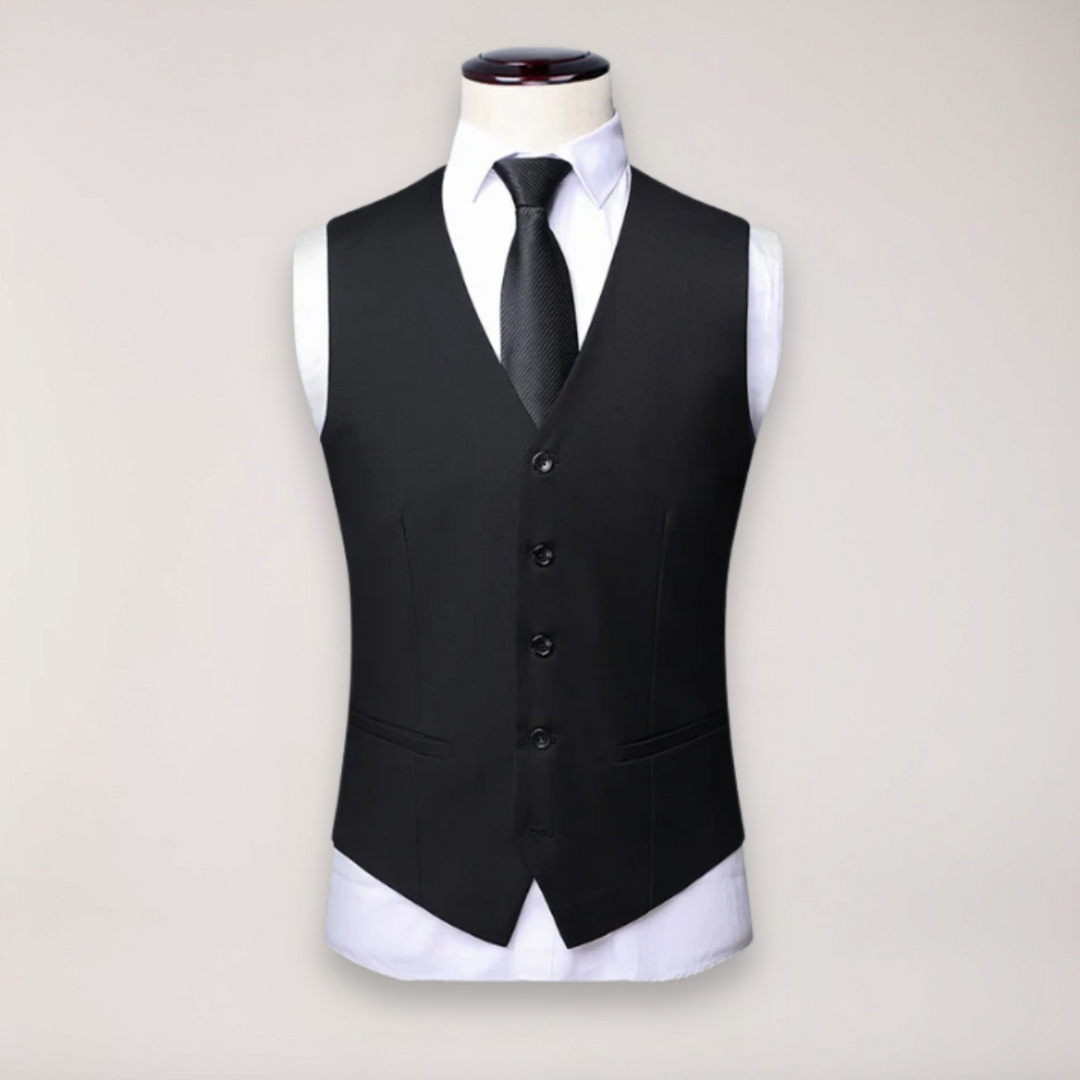 Premium men's three-piece wedding & business suit. Elegant tailoring for a sleek, polished look.