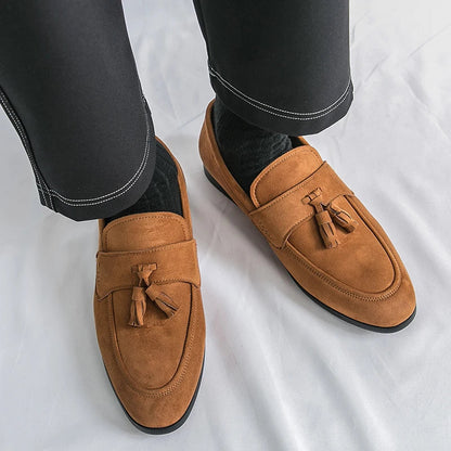 Premium men's classic tassel loafers, versatile slip-on shoes for elegant formal & business casual outfits.