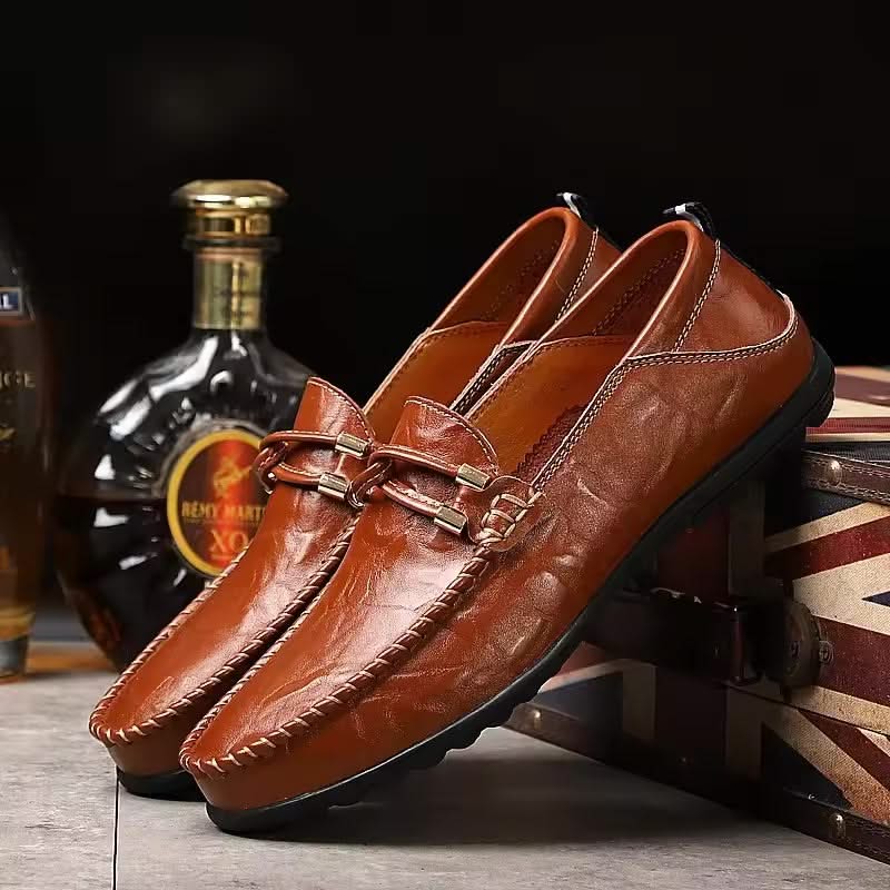Formal Romano men's dress loafers, offering comfort and sophisticated men's fashion style.