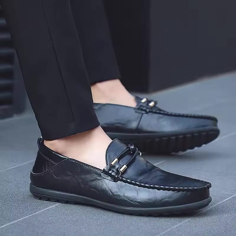 Versatile Romano men's slip-on loafers, perfect for dress, casual, or driving comfort.