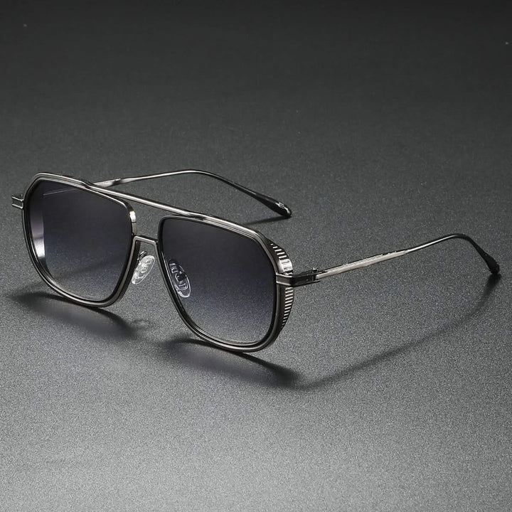 Classic unisex aviator sunglasses with metal frame for glare reduction & UV protection. Essential summer eyewear.