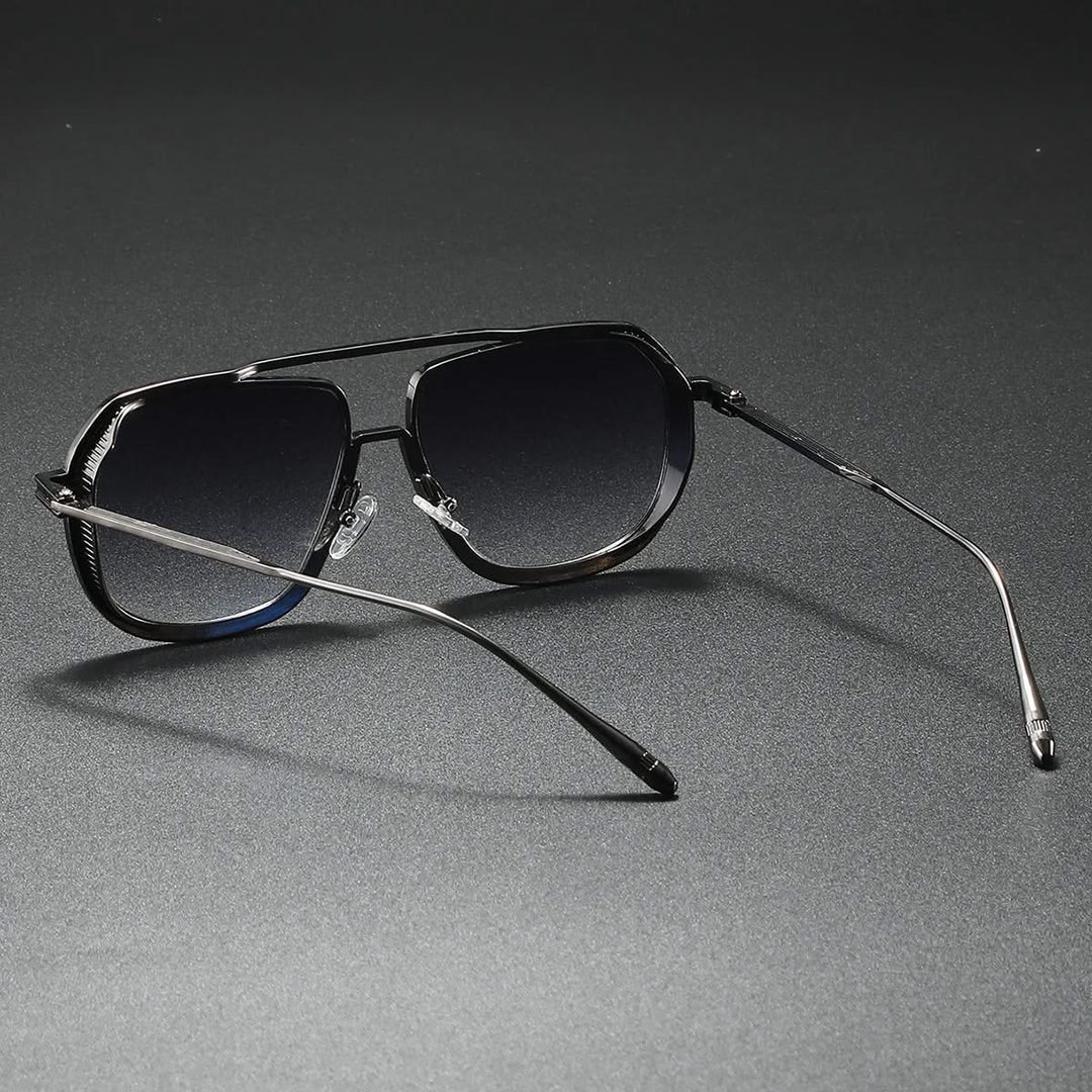 Unisex aviator sunglasses, classic metal frame. Stylish anti-glare eyewear for fashion & UV protection.