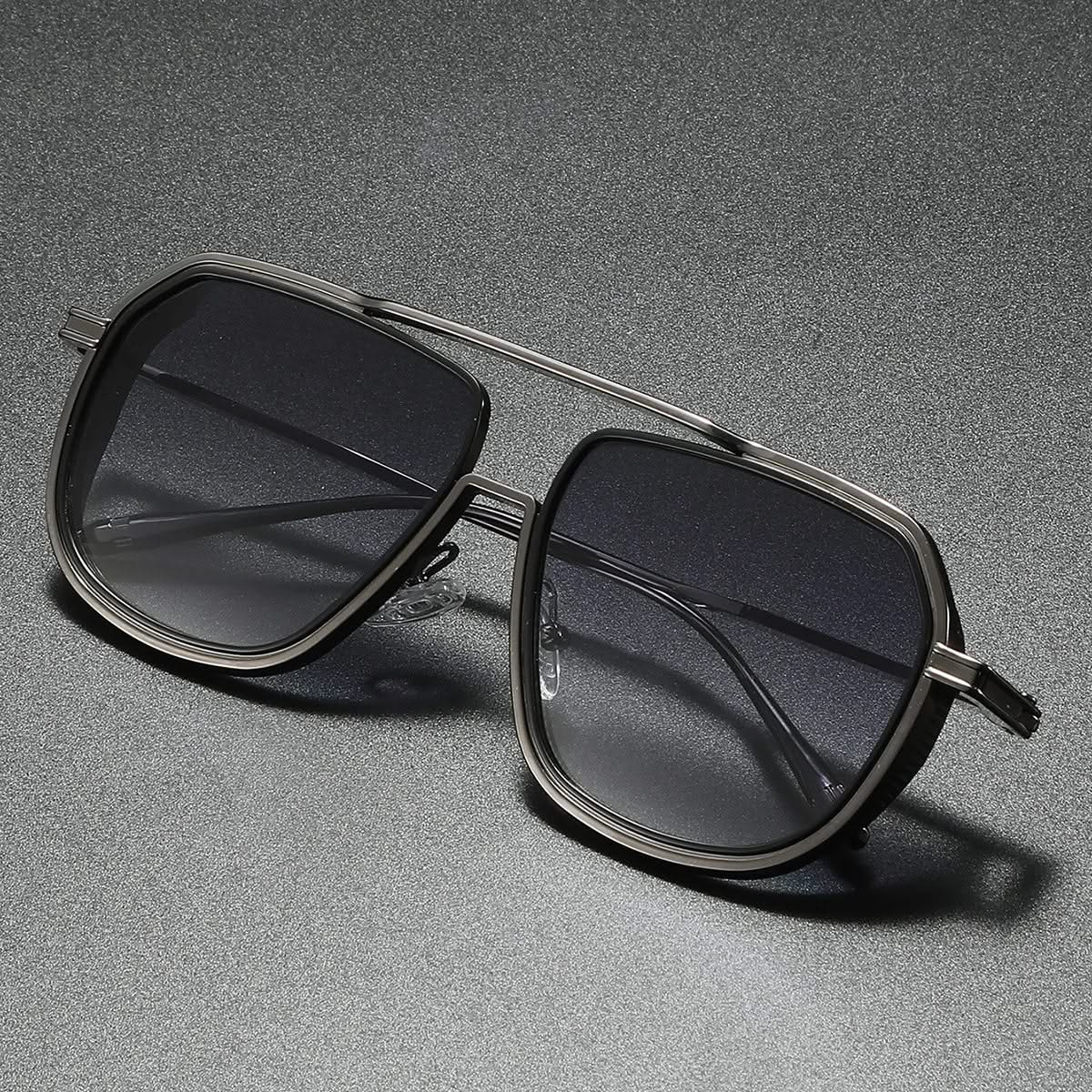 Timeless unisex aviator sunglasses. Anti-glare lenses & UV protection in a classic metal frame for all.