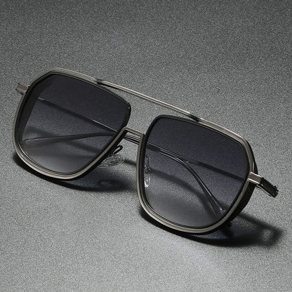 Timeless unisex aviator sunglasses. Anti-glare lenses & UV protection in a classic metal frame for all.