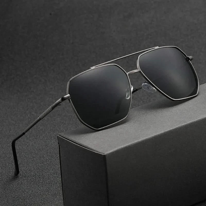 Gold metal frame classic aviator sunglasses. Unisex design with full UV protection. Stylish eyewear for fashion.