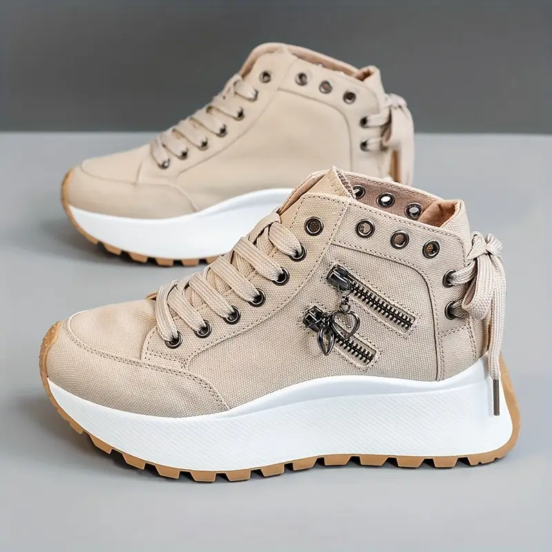 Everyday classic lace-up denim footwear, blending style, durability, and all-day comfort for unisex use.