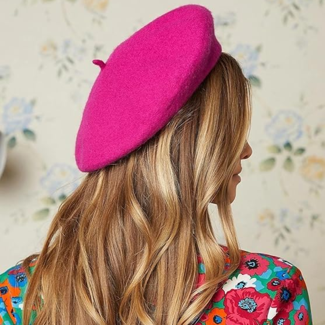 Classic women's wool beret, French style winter hat, fashionable and warm.