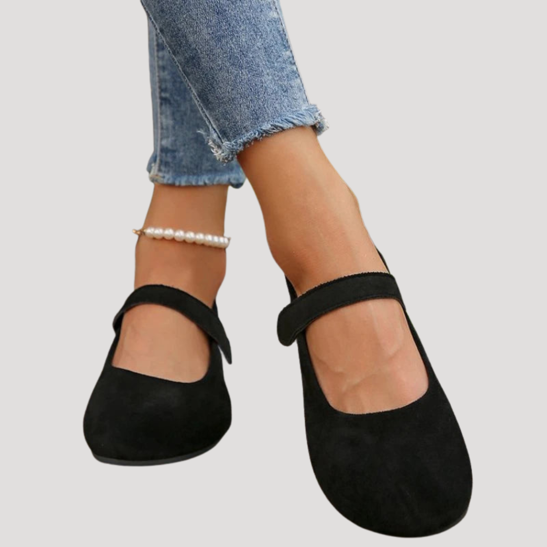 Comfortable women's Mary Jane flats, classic style with buckle strap. Versatile everyday casual or dressy footwear.