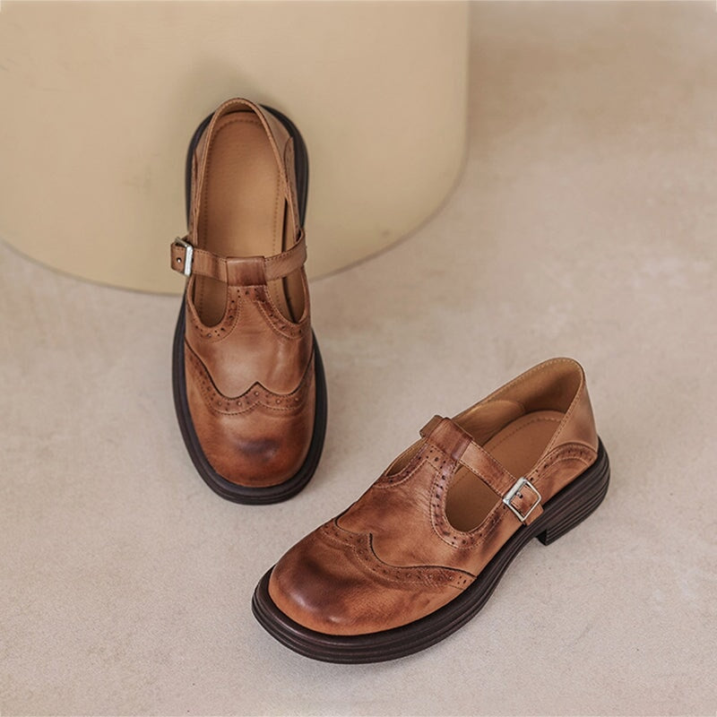 Stylish women's Mary Jane flat sandals, perfect for casual everyday wear.