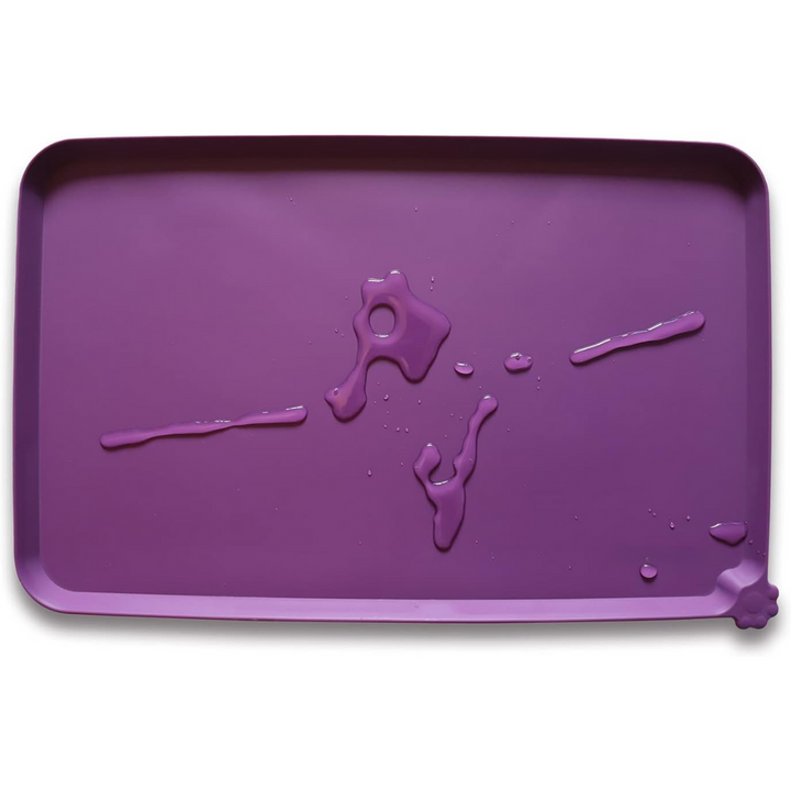 Non-slip pet feeding mat, designed to protect floors from water & food, easy to clean, durable.