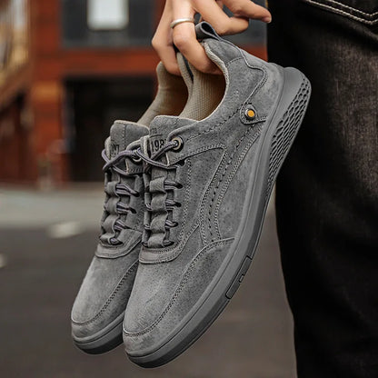 Close-up of Men's Retro 1987 casual sneakers, perfect for everyday comfort and style.