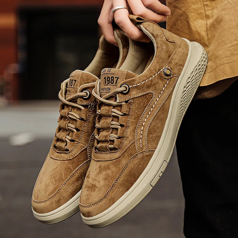 Retro 1987 men's walking sneakers, casual and comfortable for daily outfits.