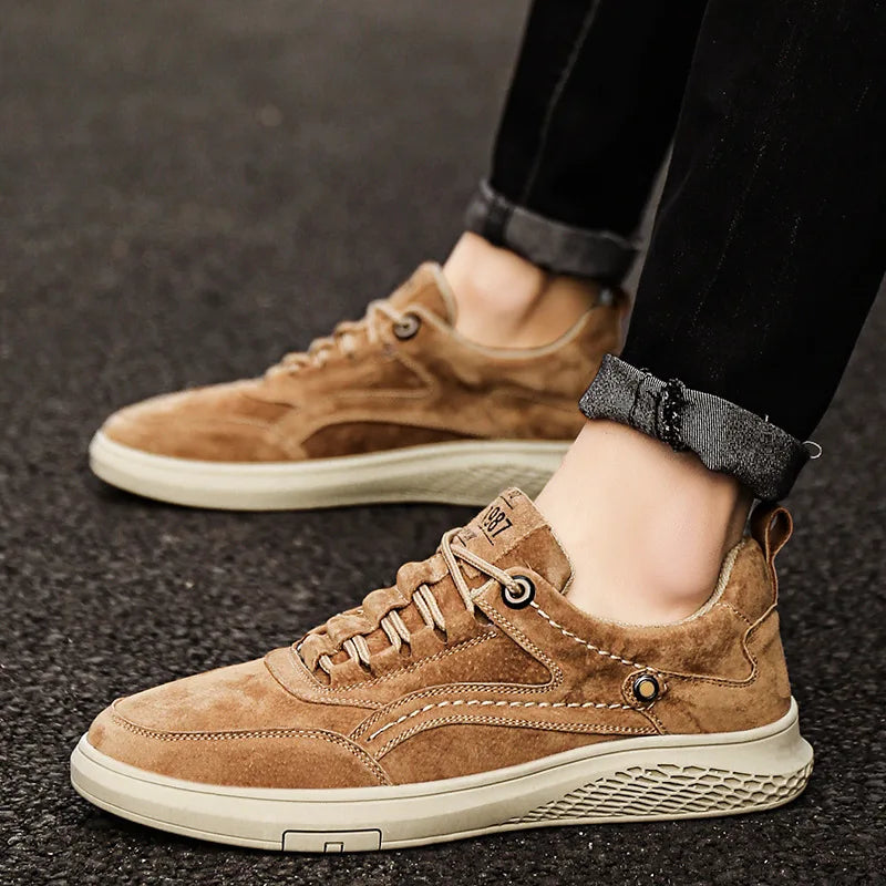 Men's retro footwear, 1987 casual sneakers, offering superior comfort for everyday use.