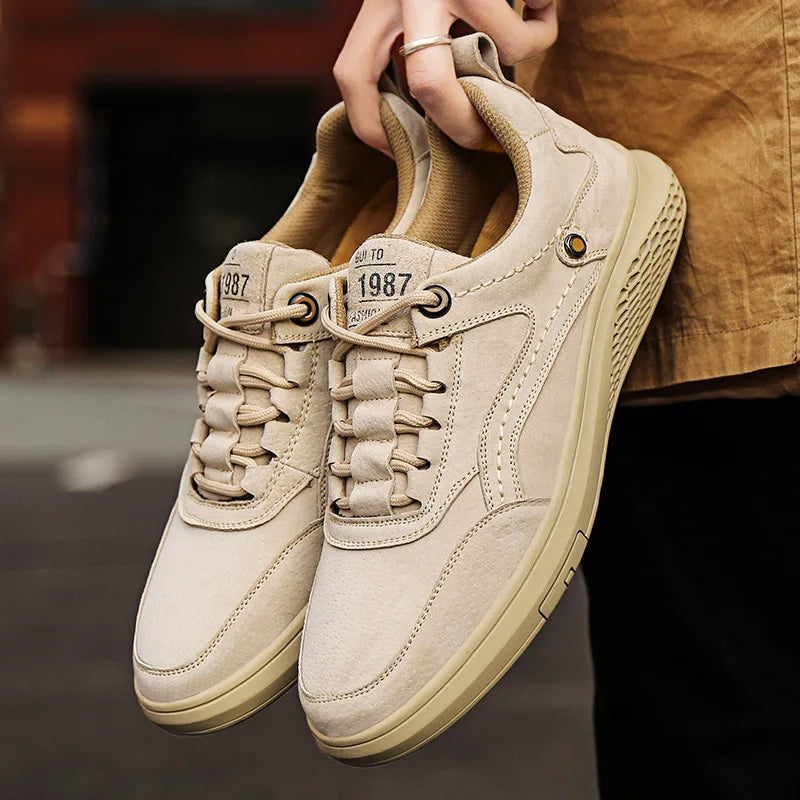 Everyday men's casual sneakers, retro 1987 design, offering comfort and style.