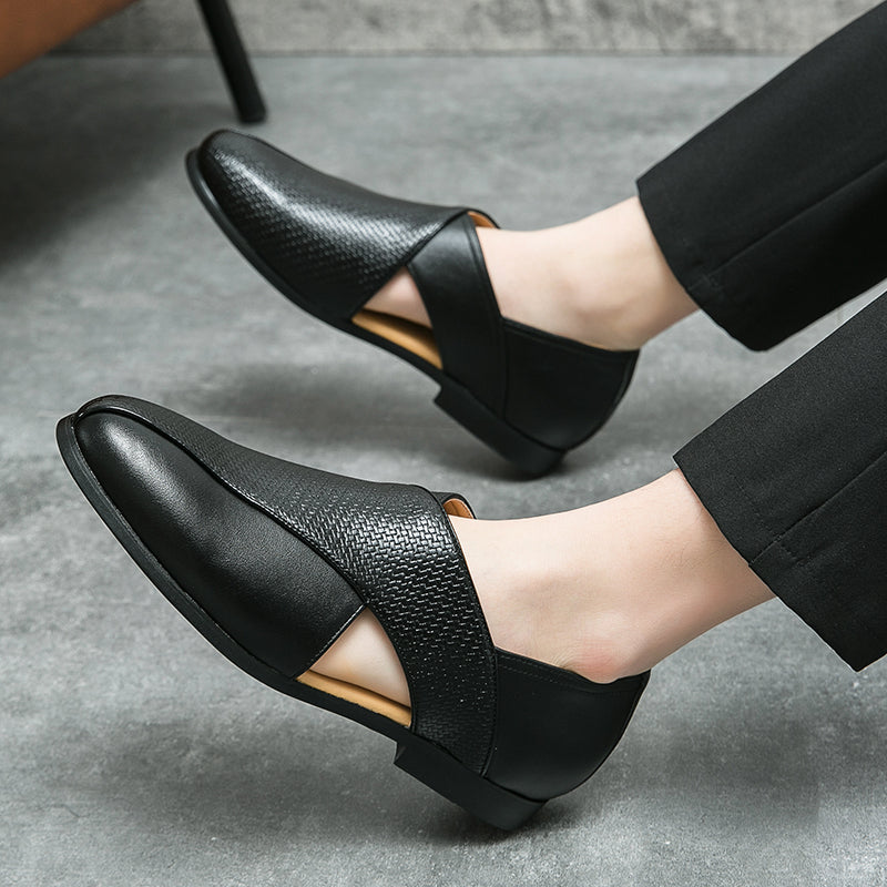 Elegant men's classic loafers, a smart choice for a polished everyday appearance.