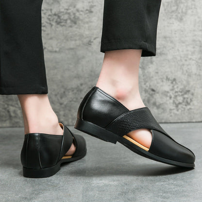 Men's comfortable casual loafers, an essential for any wardrobe. Easy to slip on.