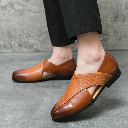 Classic men's slip-on loafers, perfect for smart casual and daily activities.
