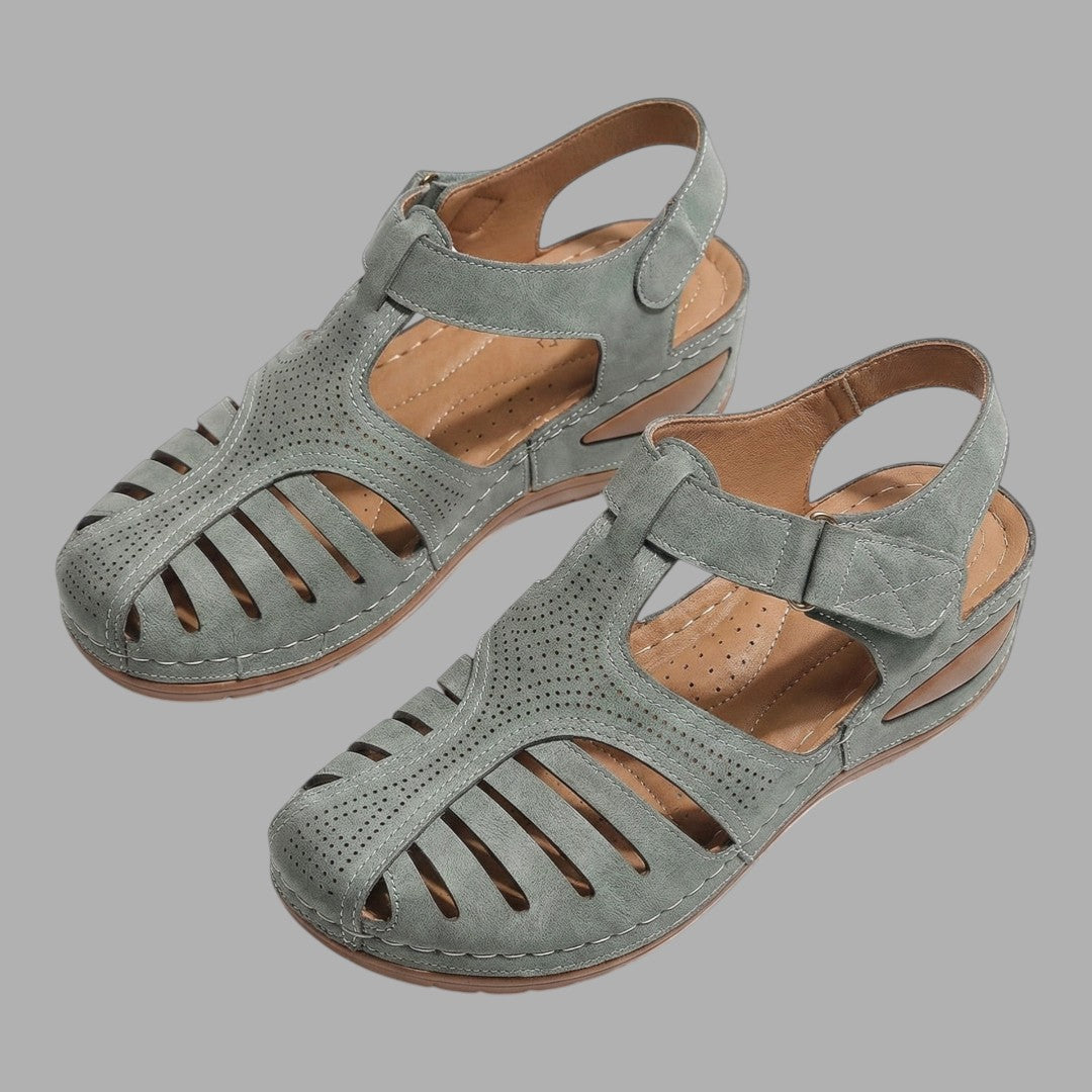 Everyday comfortable women's wedge sandals, ideal for summer. Breathable open-toe casual elegance.