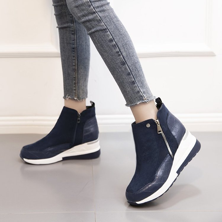 Women's comfortable mid-top sneakers, featuring arch support for walking, with a fashionable design.