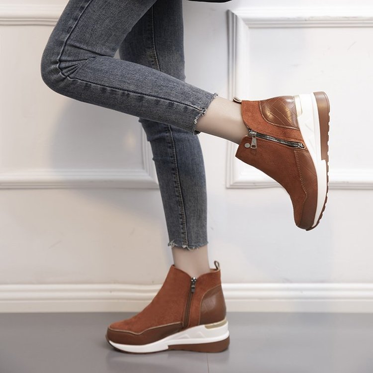 Versatile women's mid-top sneakers. Comfortable, stylish, with arch support and zipper for everyday walking.