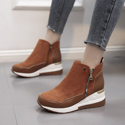 Women's mid-top sneakers, a comfortable blend of style and arch support, perfect for everyday walking.