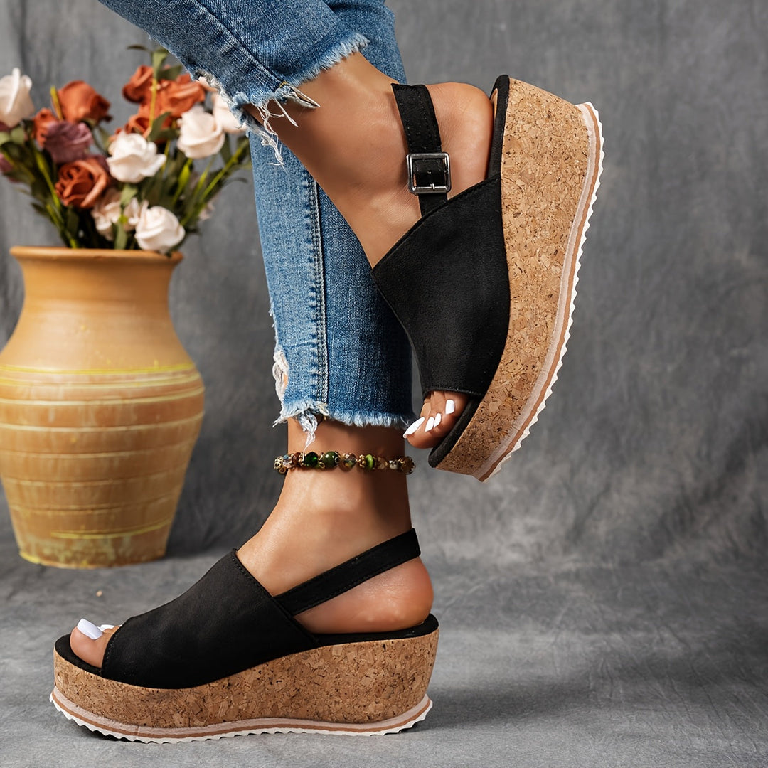 Comfortable women's platform sandals, adjustable for summer, casual everyday open-toe footwear.