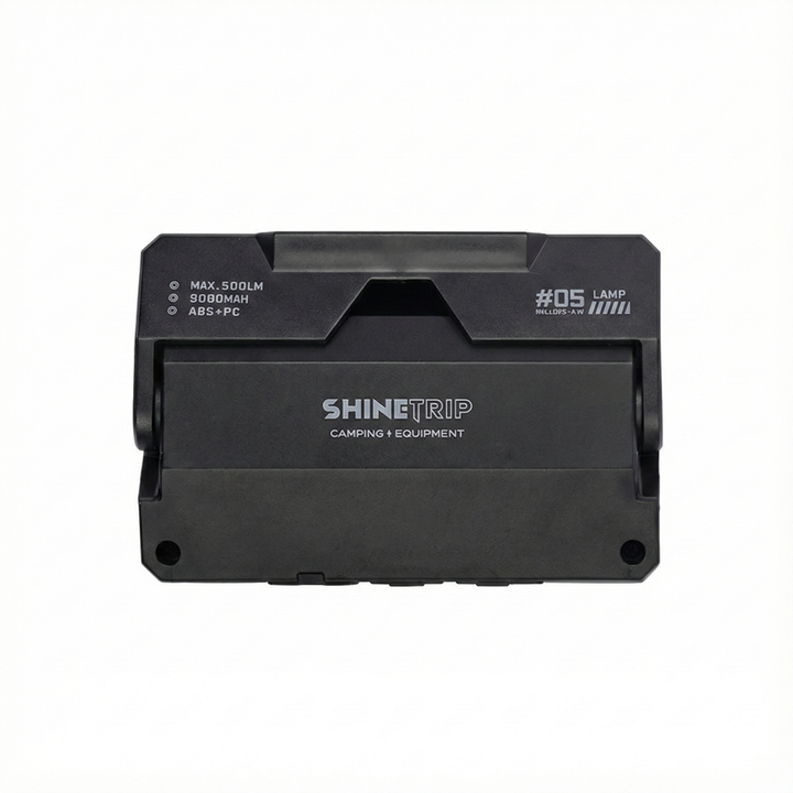 Compact outdoor emergency light, 900 lumens, with clear power indicator