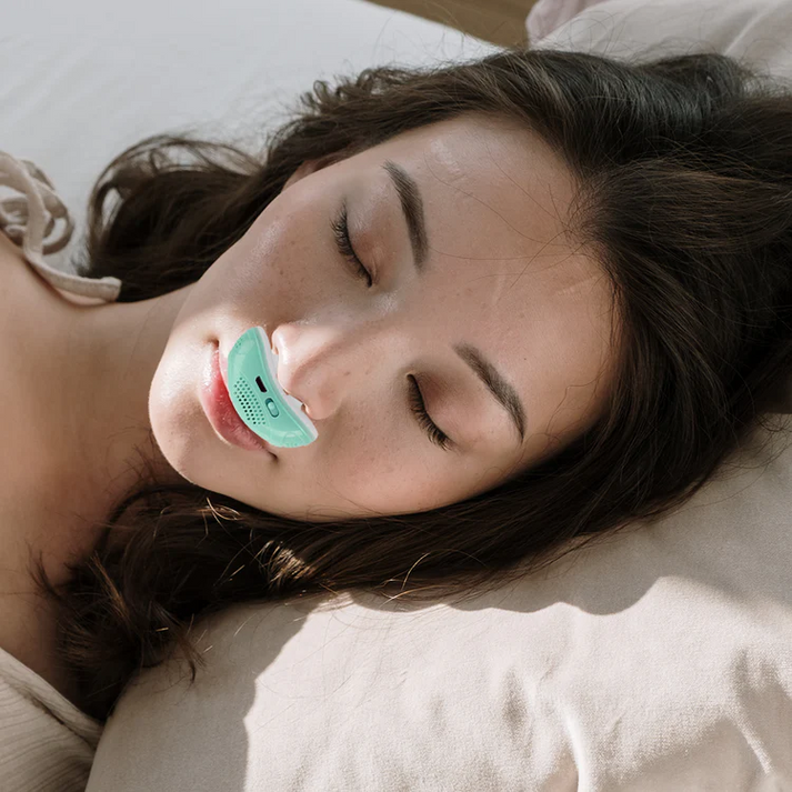 Advanced micro CPAP machine for sleep apnea. Hoseless, portable design provides quiet snoring relief and improved sleep.