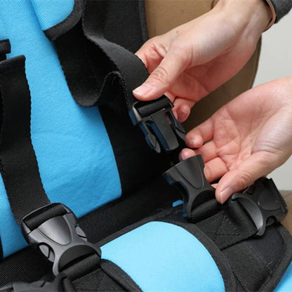 Adjustable portable travel car seat, suitable for toddlers & youth, emphasizing compact design for kids' travel.