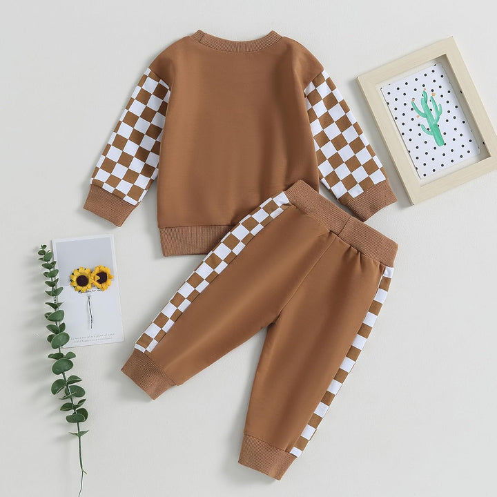 Outdoor fun baby winter set: contrast sweatshirt & warm jogger trousers.