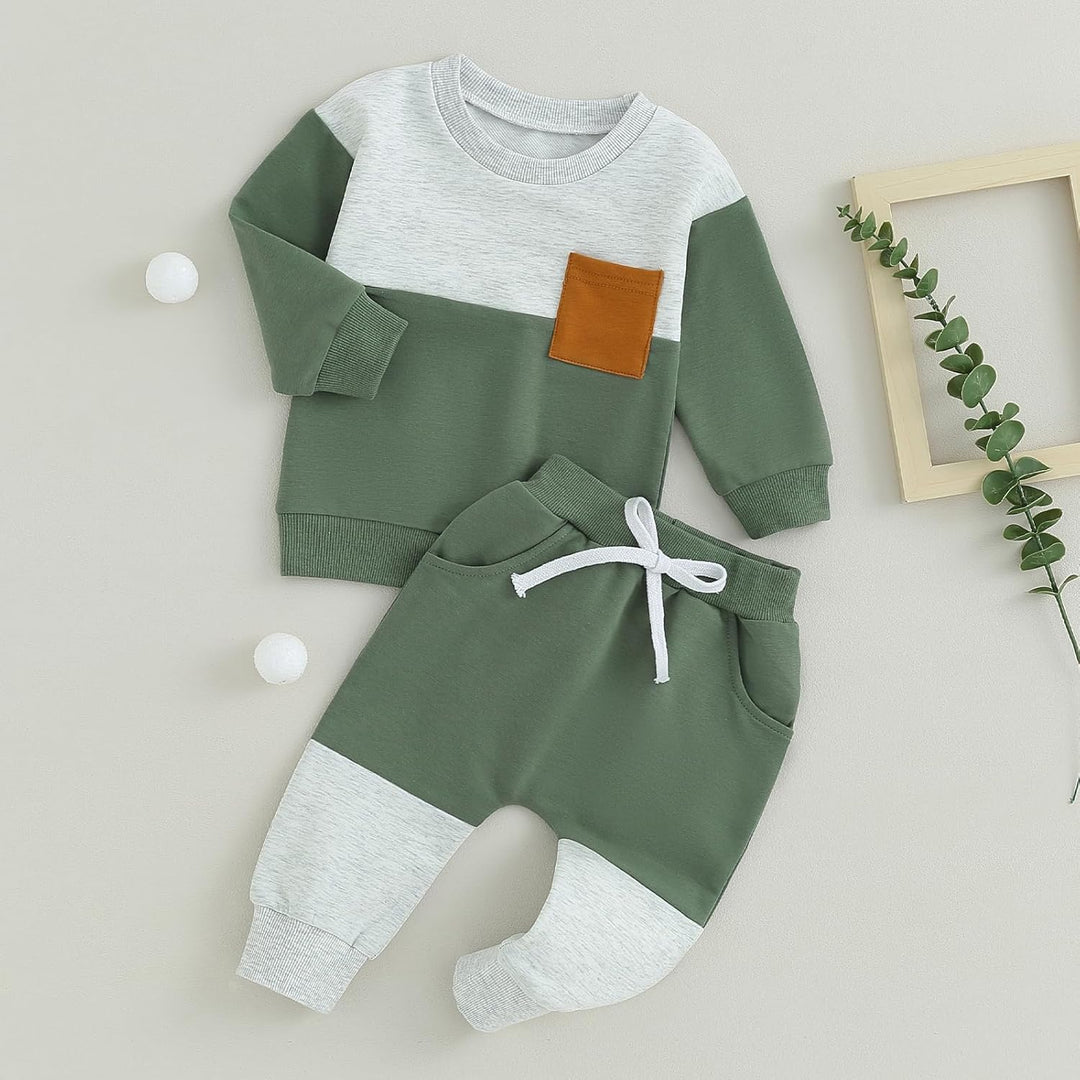 Everyday wear baby winter set: contrast top & practical jogger trousers.