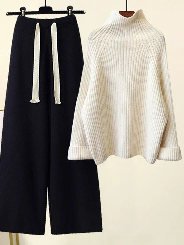 Cozy women's Oasis knit lounge set. Stylish two-piece loungewear with a comfortable turtleneck top and wide-leg pants.