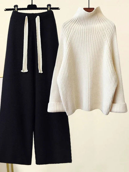 Cozy women's Oasis knit lounge set. Stylish two-piece loungewear with a comfortable turtleneck top and wide-leg pants.