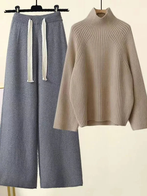 Comfortable women's Oasis knit set. Relaxed fit two-piece loungewear with a chic turtleneck and wide-leg design.