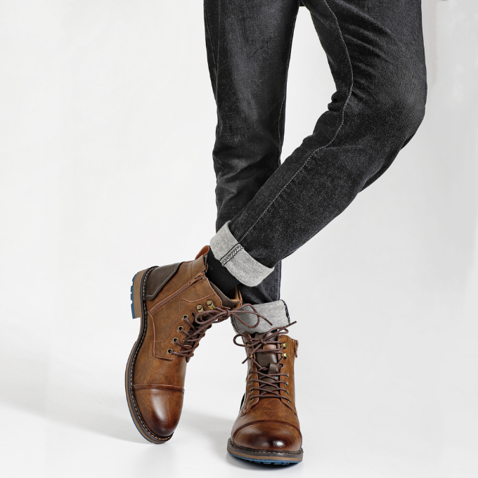 Comfortable Bayshore men's dark brown everyday boots with side-zip. Durable for rugged casual style.