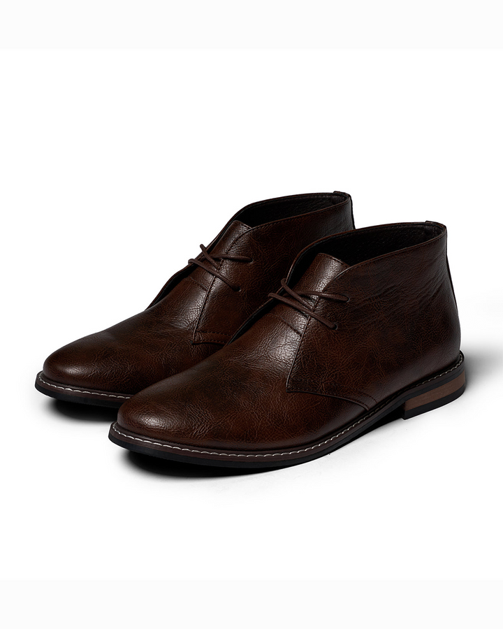 Dark brown men's leather ankle boots, perfect for casual everyday wear. Rugged yet comfortable.
