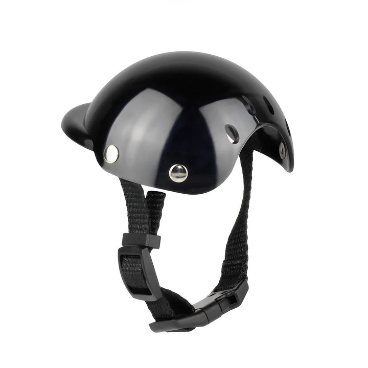 Stylish dog motorcycle helmet & pet goggles. Ensures safety & eye protection for adventurous dogs on rides.