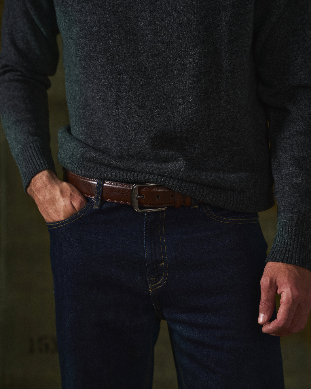 Sleek black men's full-grain leather belt. Durable & essential accessory for timeless men's fashion.