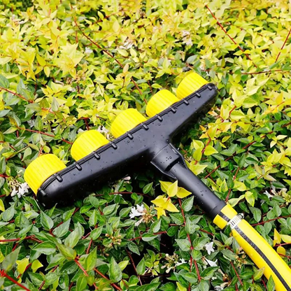 Adjustable spray garden nozzle: high-pressure jet to fine mist for all outdoor tasks.