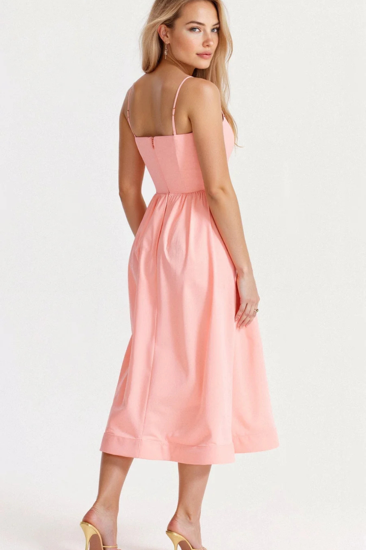 Chic Women's Spaghetti Strap Midi Sundress. A flowing summer midi dress for effortless style & comfort.
