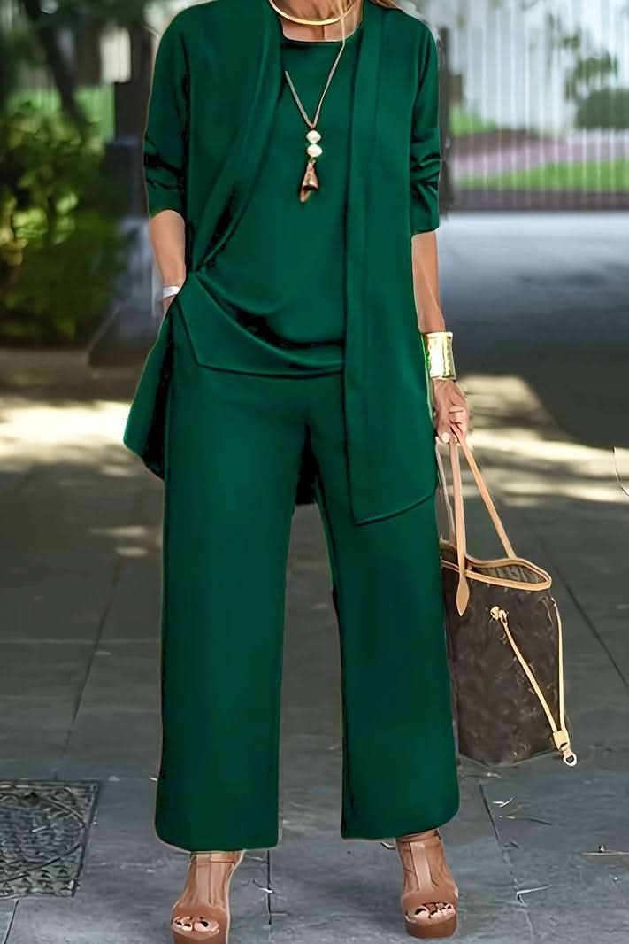 Women's effortless summer loungewear set; a comfortable 3-piece vacation outfit with flowy pants.