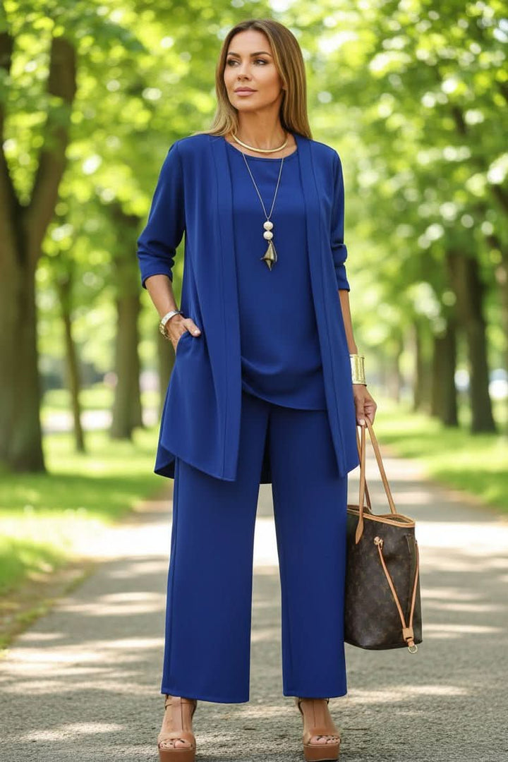 Effortless women's beach coverup & summer set. Comfortable 3-piece vacation outfit with flowy pants.