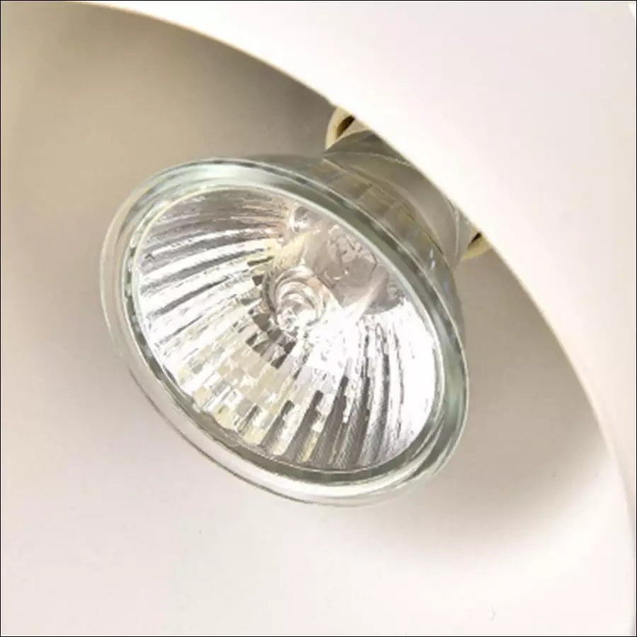 Timer function candle warmer lamp, safe flame-free scent release, elegant aromatherapy home decor.